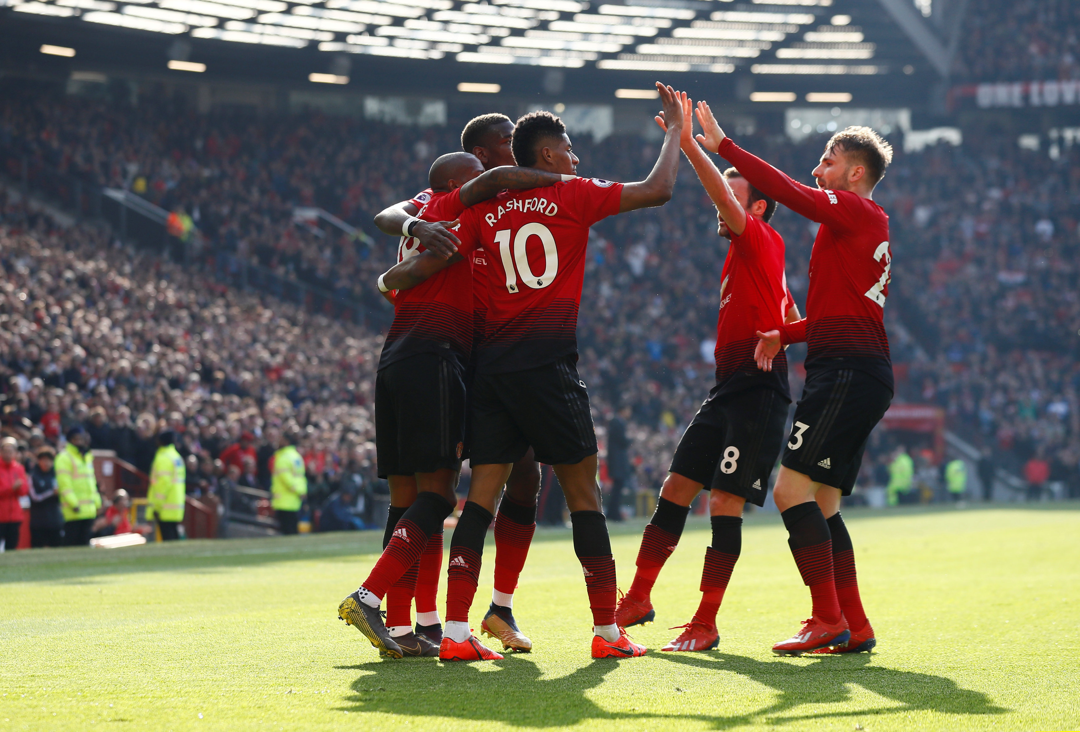 球圈内一个 球圈内一个